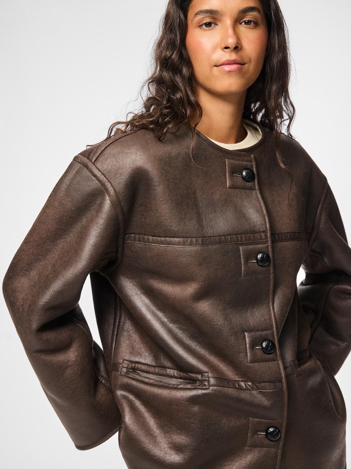 model_shot-detail