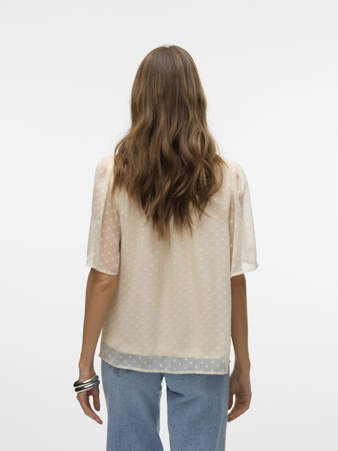 model_shot-back
