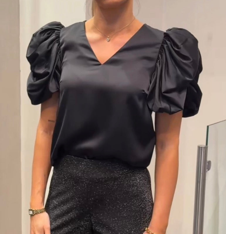 YASPELLA Top - Black