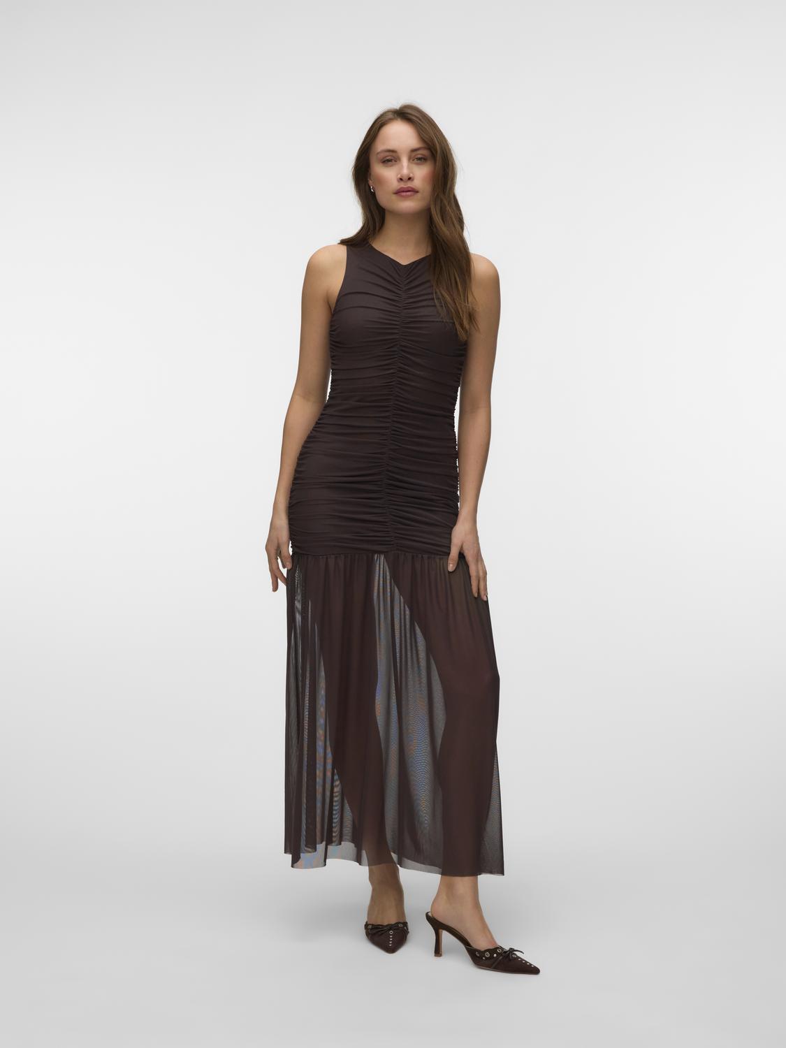 model_shot-front