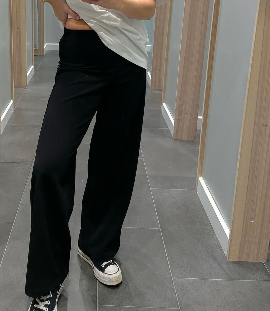 VMBERLIN Trousers - Black