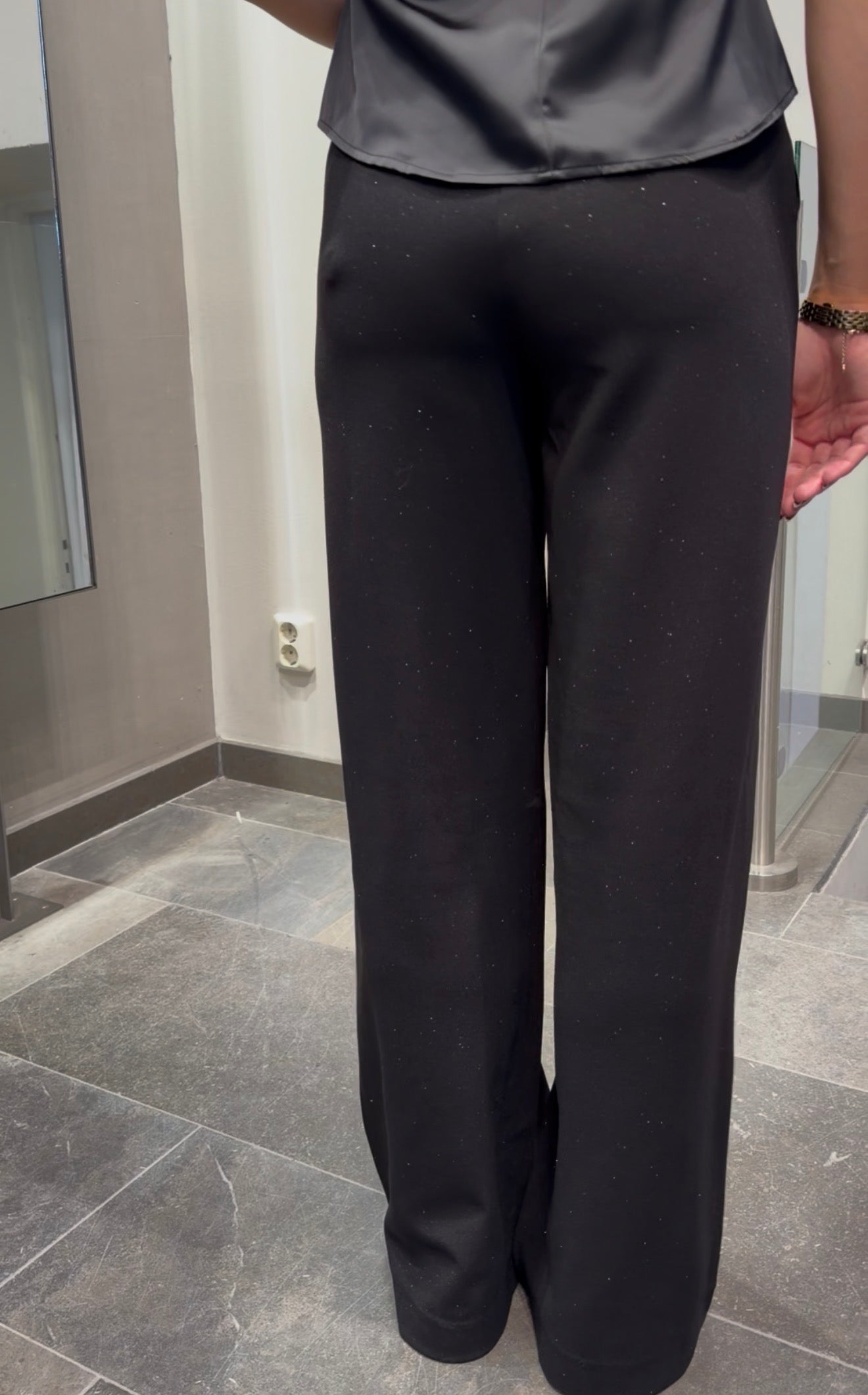 VMZAMIRA Trousers - Black