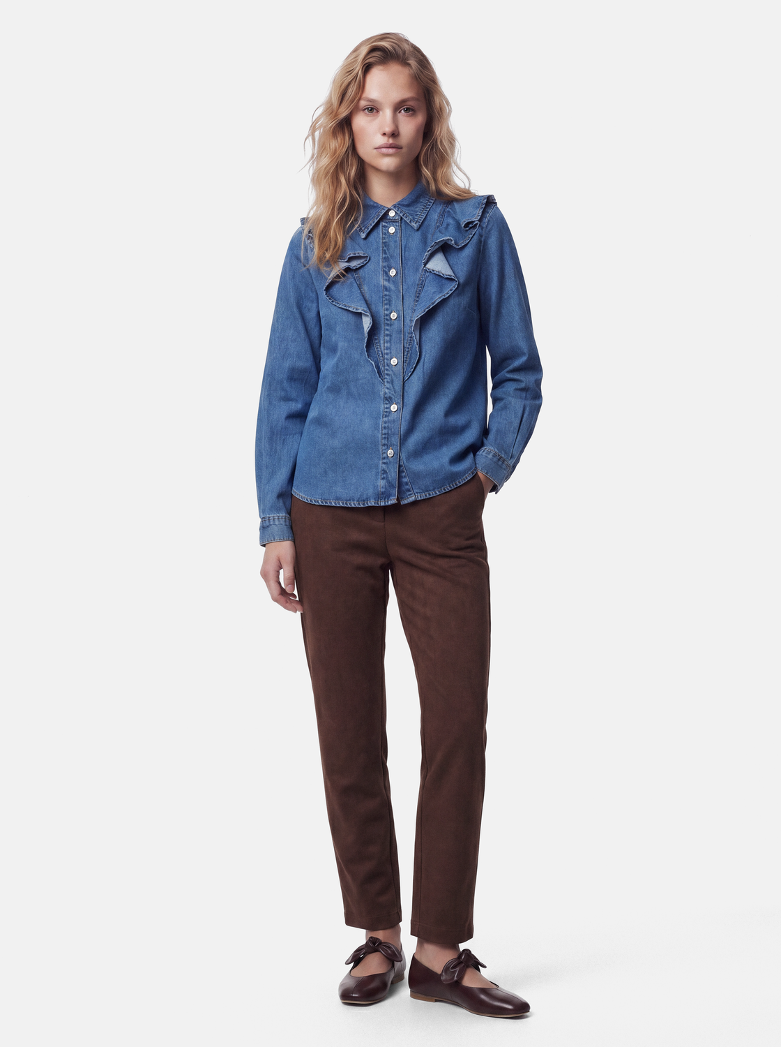 model_shot-front_full