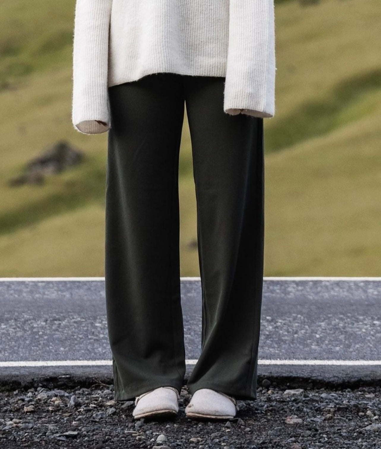 VMBERLIN Trousers - Black