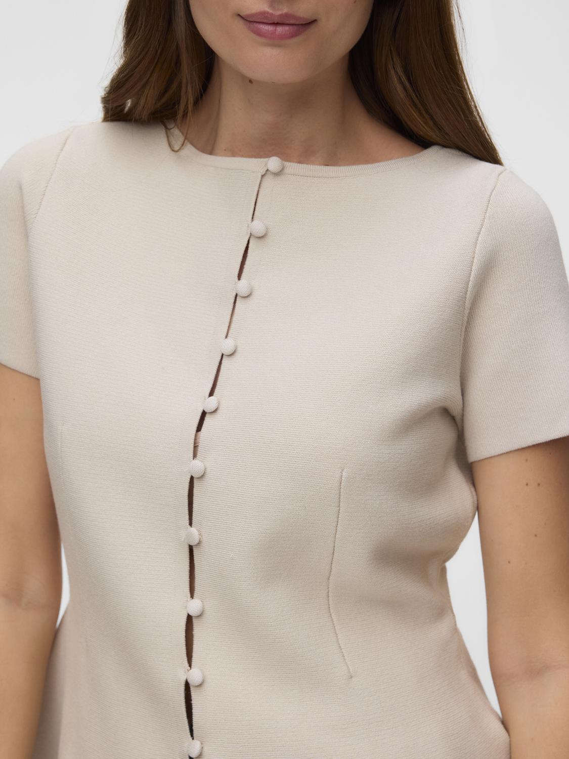 model_shot-detail