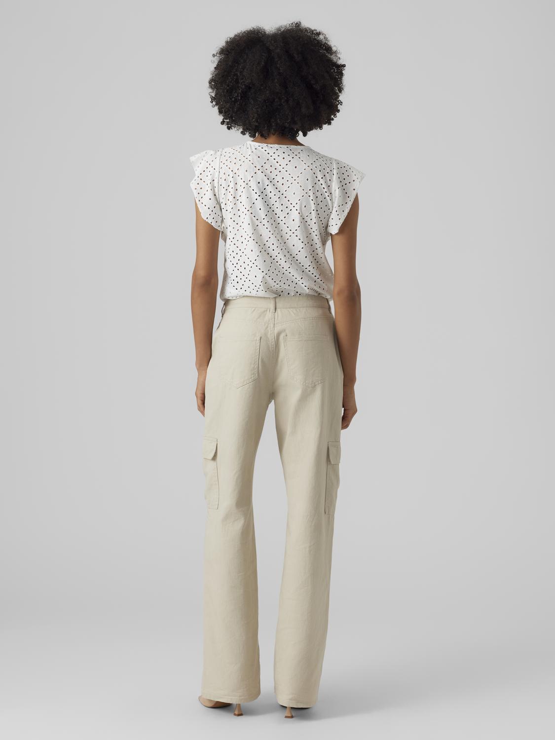 model_shot-back