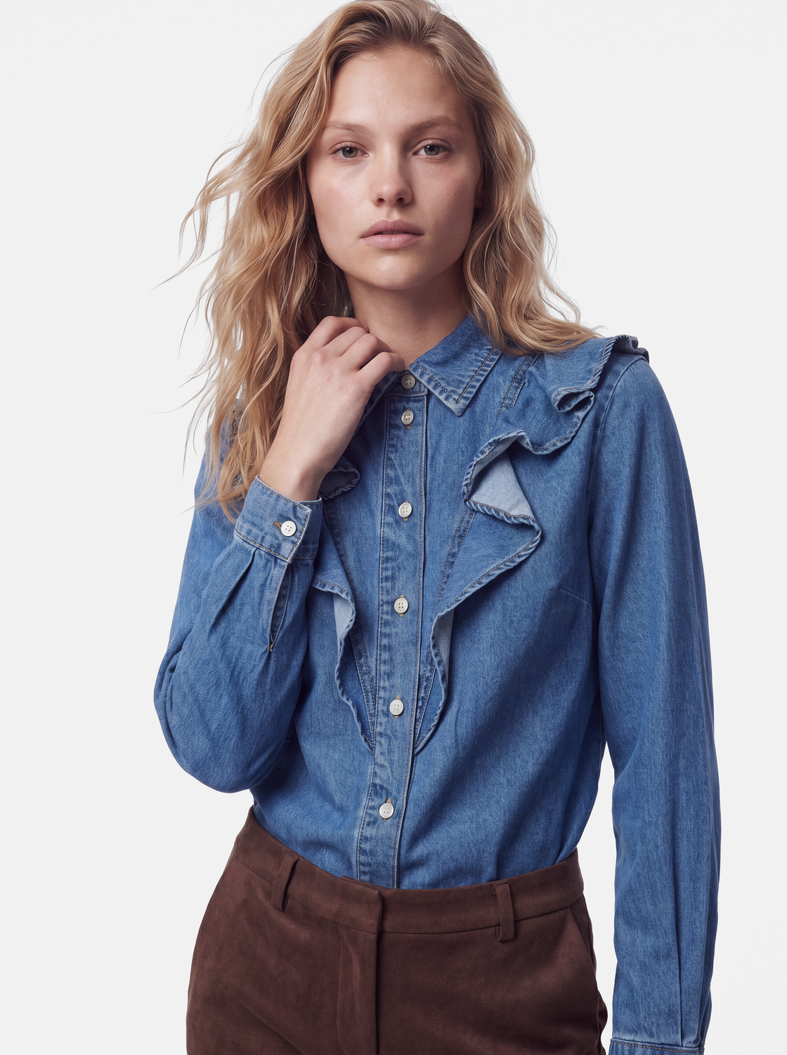 model_shot-front