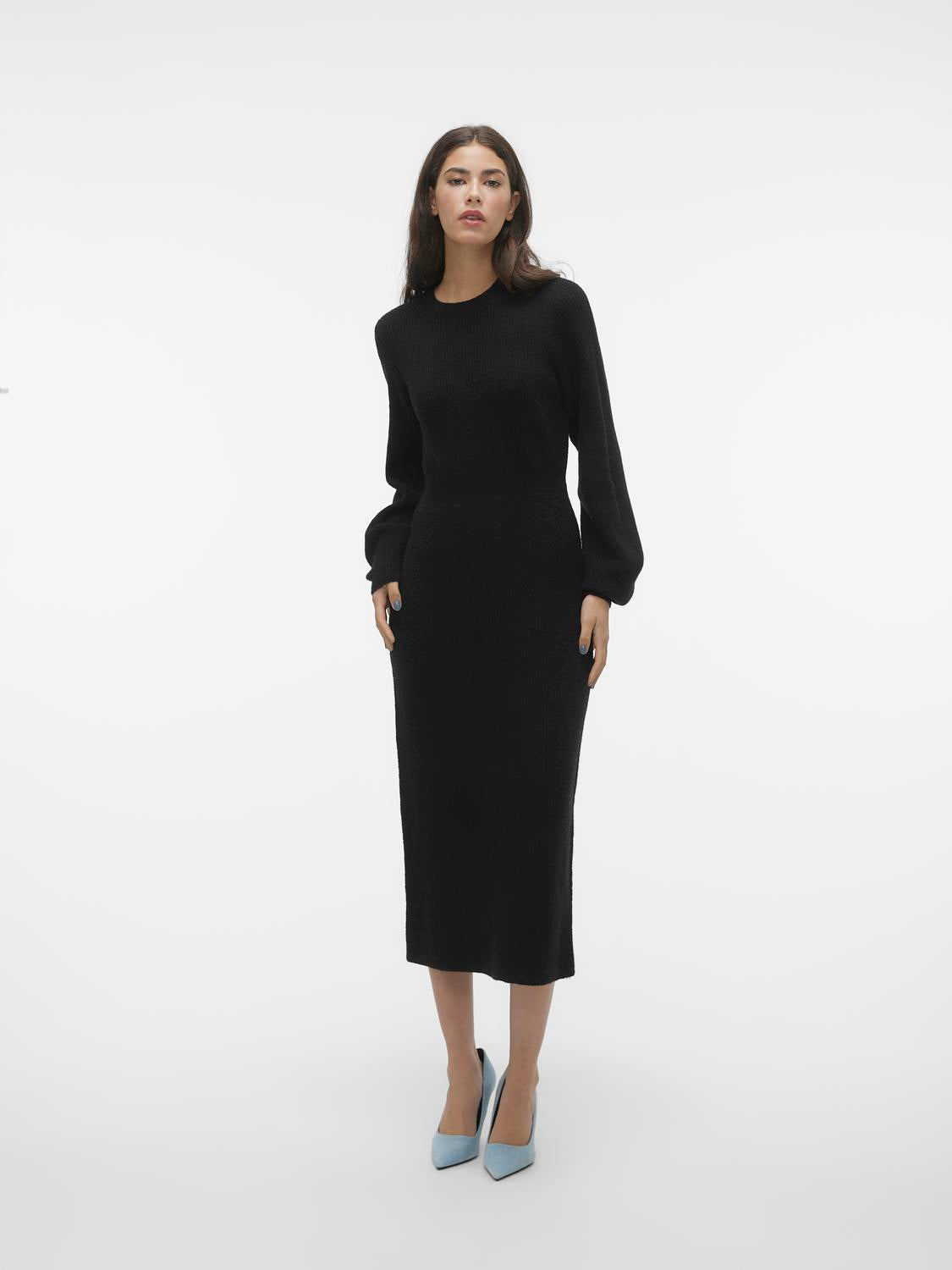 model_shot-front