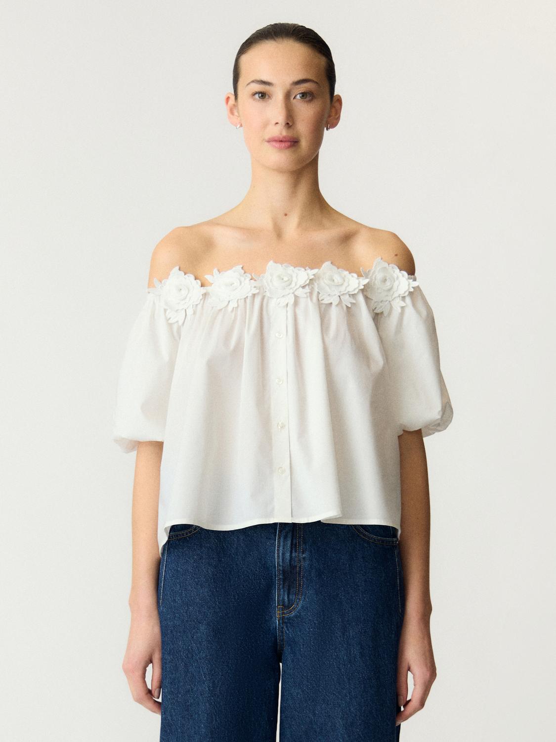 model_shot-front
