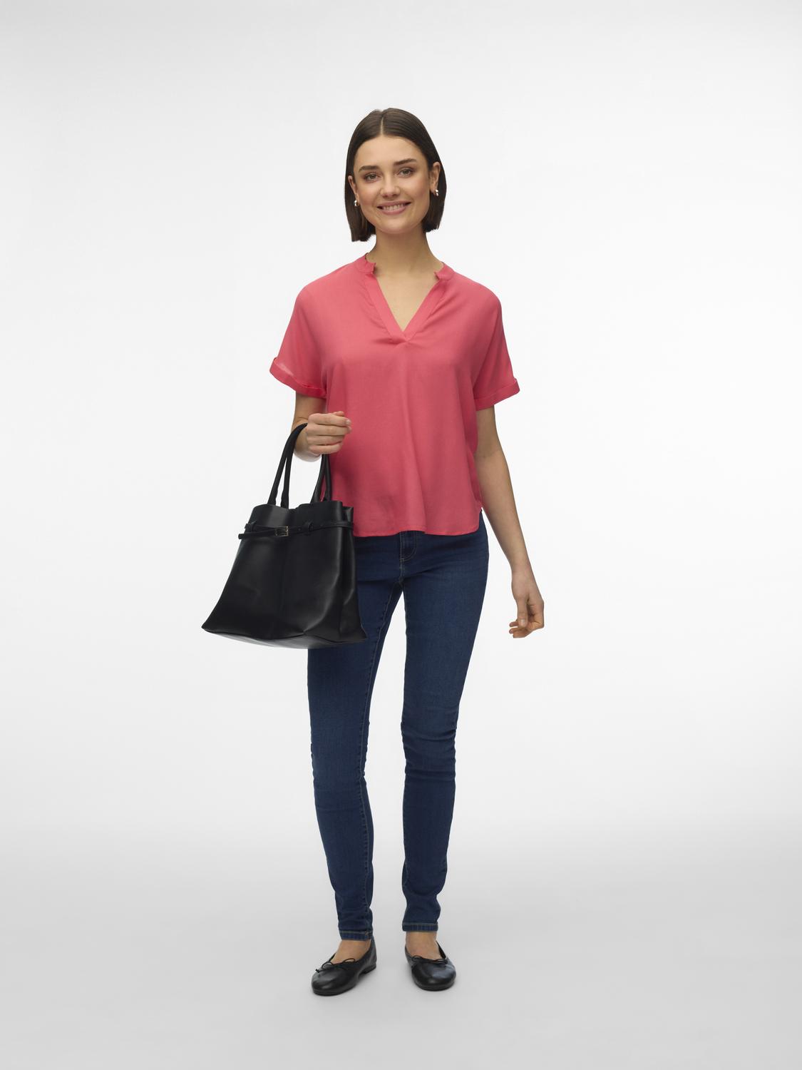model_shot-front
