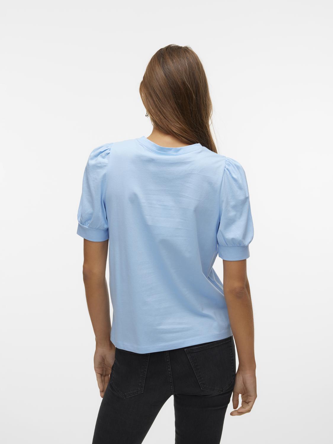 model_shot-back