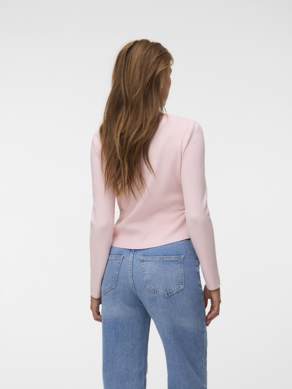 model_shot-back