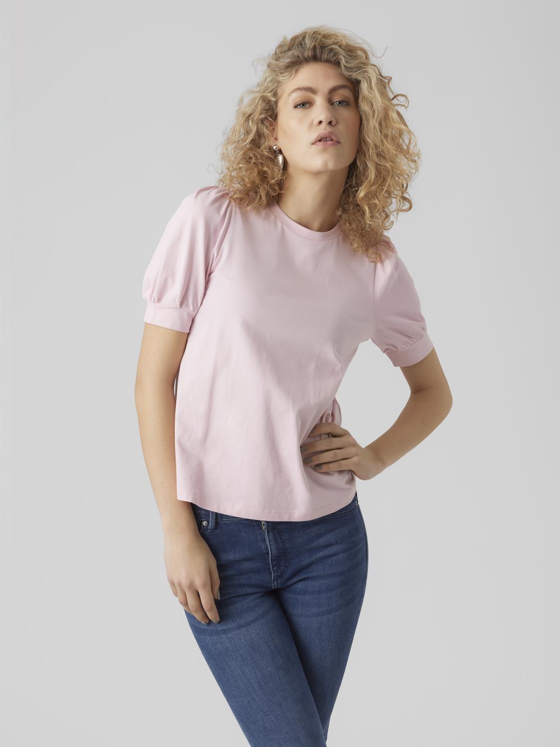 model_shot-front