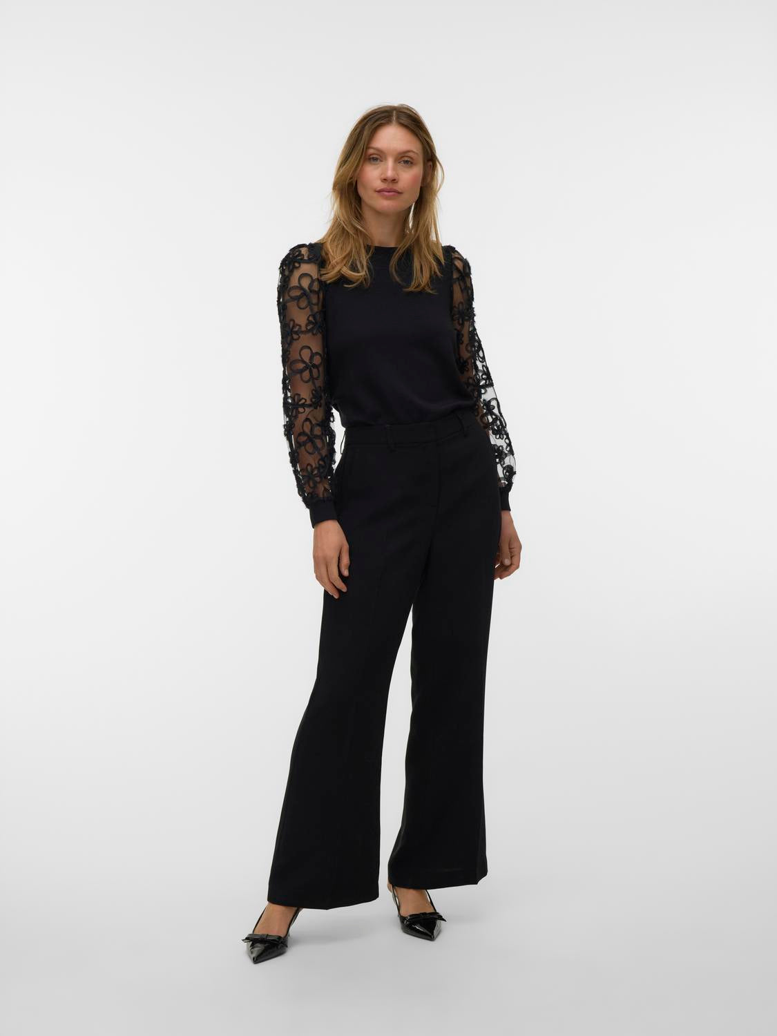 model_shot-front
